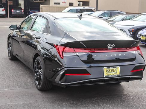 New 2026 Hyundai Elantra SEL Sport Premium w/ Cargo Package image 7