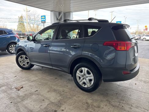 Used 2013 Toyota RAV4 LE image 4