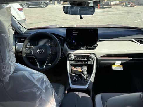 New 2025 Toyota RAV4 Limited image 18