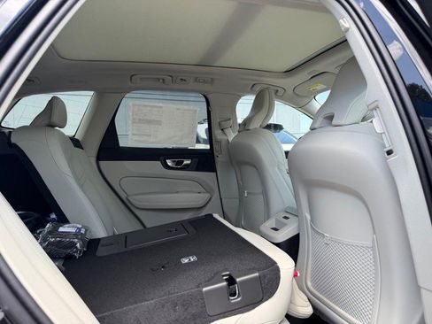 New 2026 Volvo XC60 T8 Ultra w/ Protection Package Premier AWD/4WD image 4