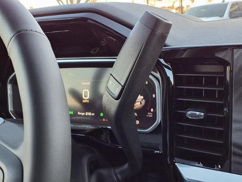 New 2026 GMC Sierra 1500 Elevation image 13