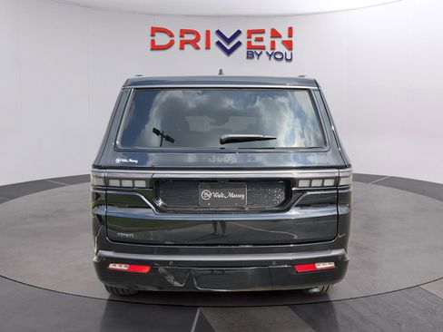 New 2026 Jeep Grand Wagoneer Limited image 6