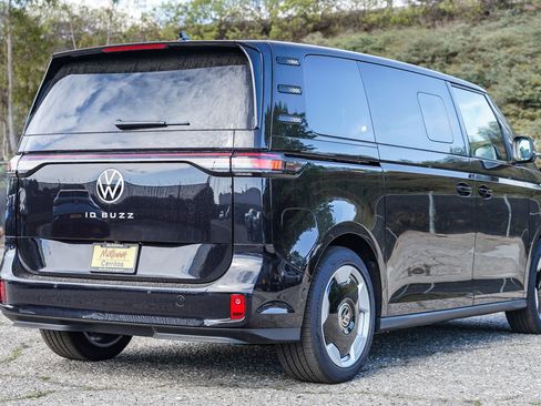 New 2025 Volkswagen ID. Buzz Pro S image 7