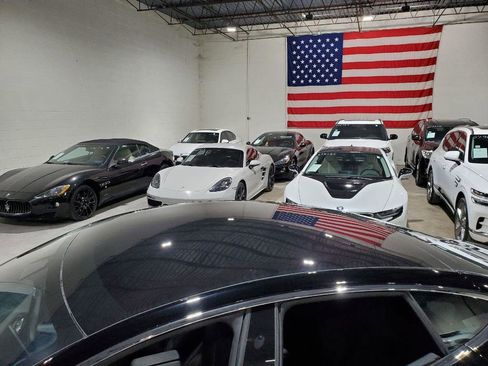 Used 2017 Tesla Model S 75D image 45