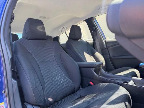 Used 2016 Toyota Prius Two FWD image 11