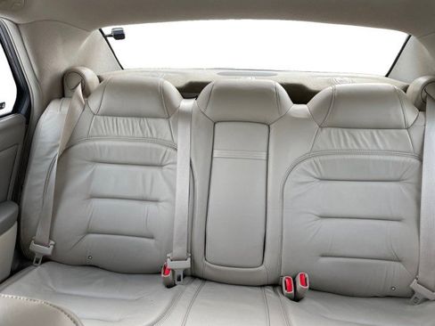 Used 2002 Cadillac De Ville image 16