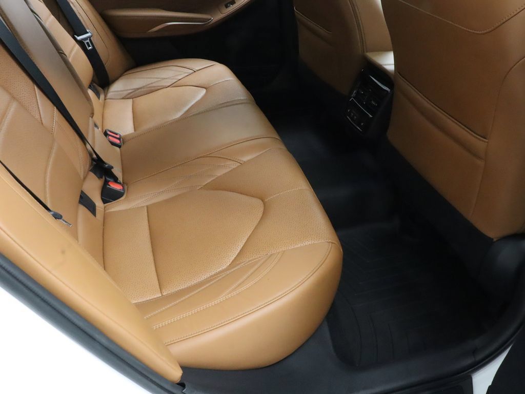 Used 2019 Toyota Avalon Limited w/ Advanced Safety Package FWD image 32