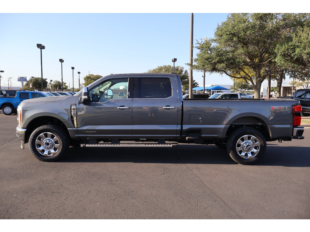 New 2026 Ford F350 Lariat w/ Chrome Package AWD/4WD image 2