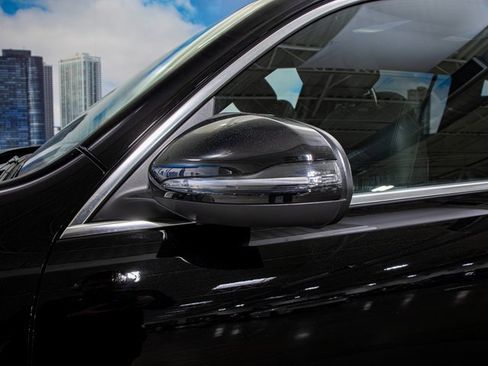 Used 2022 Mercedes-Benz GLB 250 4MATIC image 10