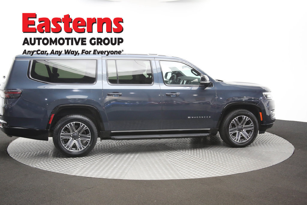 Used 2024 Jeep Wagoneer L Series II w/ Flexible Seating Group RWD image 51