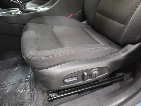 Used 2025 Chevrolet Malibu LT FWD image 29