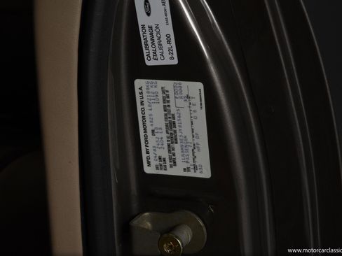 Used 1988 Lincoln Mark VII LSC RWD image 31