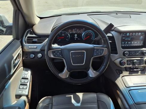 Used 2019 GMC Yukon XL Denali w/ Denali Ultimate Package AWD/4WD image 13