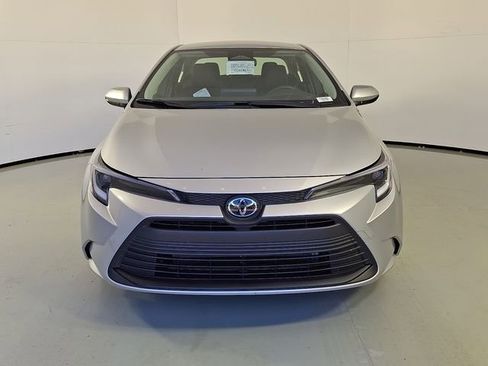 New 2026 Toyota Corolla LE FWD image 2