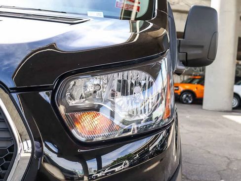 Used 2023 Ford Transit 250 image 7