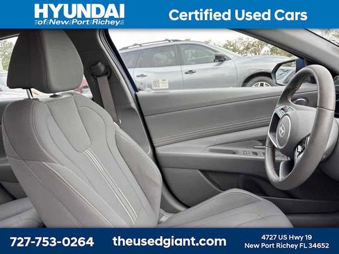 Certified 2024 Hyundai Elantra SEL w/ Convenience Package image 7