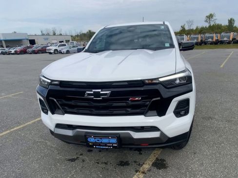 New 2026 Chevrolet Colorado Z71 w/ Technology Package AWD/4WD image 3