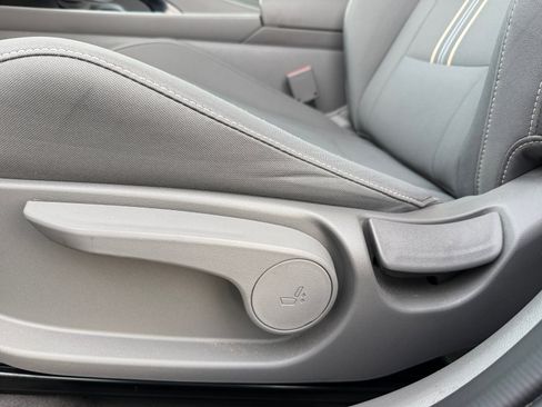 Certified 2024 Hyundai Elantra SEL w/ Convenience Package image 14