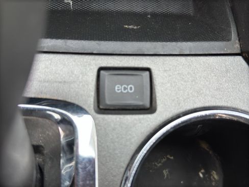 Used 2014 GMC Terrain SLE image 23