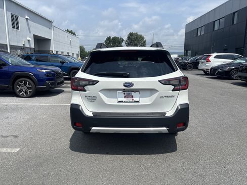 Used 2024 Subaru Outback Limited AWD/4WD image 17