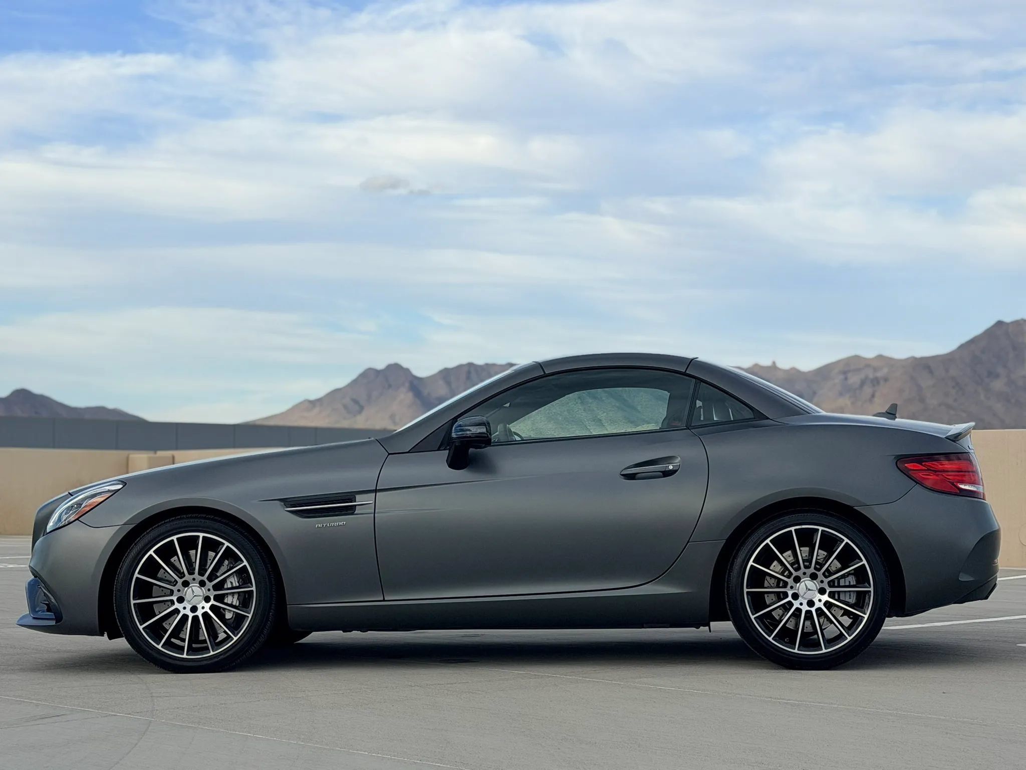 Used 2018 Mercedes-Benz SLC 43 AMG image 10