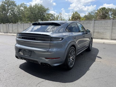 New 2026 Porsche Cayenne GTS AWD/4WD image 6