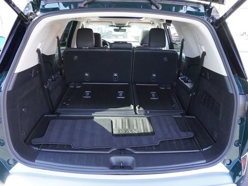 Used 2025 Nissan Pathfinder Platinum w/ Cargo Package image 8