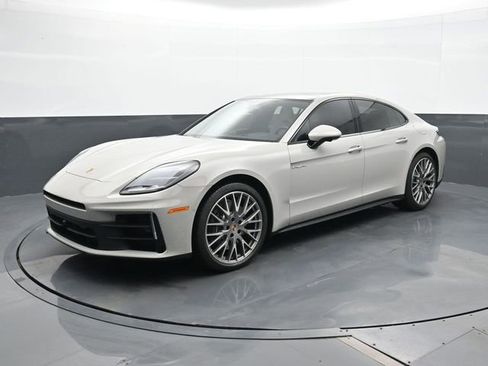 Certified 2025 Porsche Panamera 4 AWD/4WD image 1