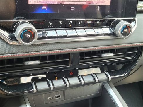 New 2025 Chevrolet Colorado Z71 image 18