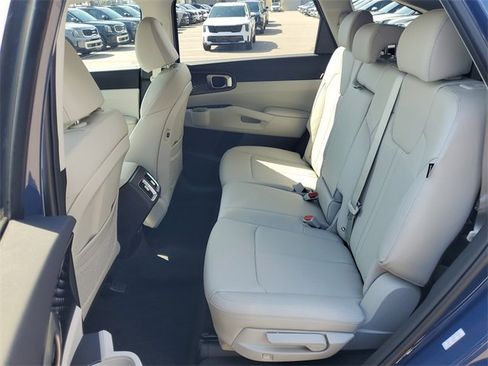 New 2026 Kia Sorento S w/ S Panoramic Sunroof Package image 15
