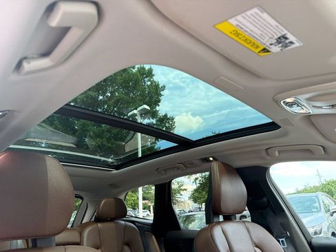 Used 2018 Volvo XC60 T5 Inscription w/ Convenience Package AWD/4WD image 13