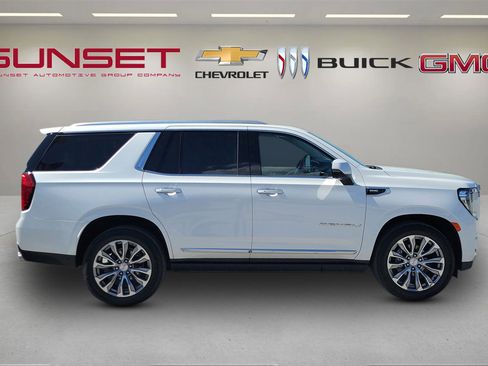Certified 2021 GMC Yukon Denali w/ Denali Premium Package image 3