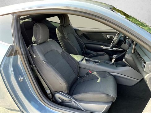 Used 2025 Ford Mustang Coupe RWD image 9