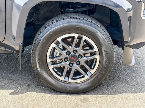 Used 2024 Toyota Tacoma TRD Sport w/ TRD Sport Upgrade Package AWD/4WD image 15