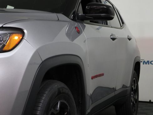 Used 2023 Jeep Compass Trailhawk image 11