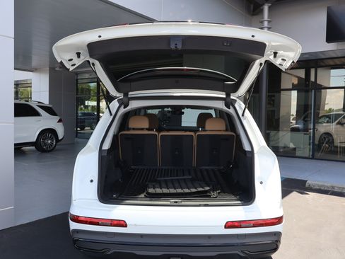 Used 2023 Audi Q7 3.0T Prestige AWD/4WD image 22
