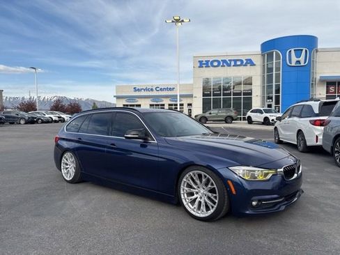 Used 2017 BMW 328d xDrive Wagon AWD/4WD image 1