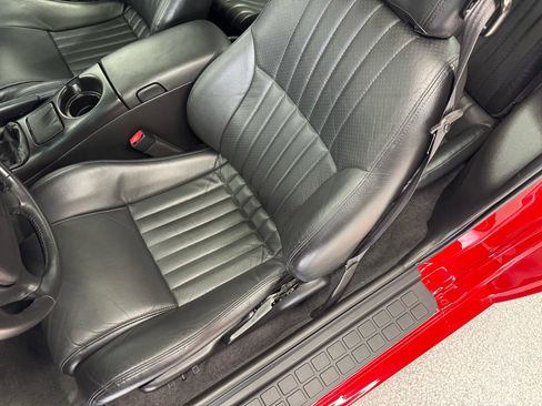 Used 2001 Pontiac Firebird Formula w/ Protection Group RWD image 51