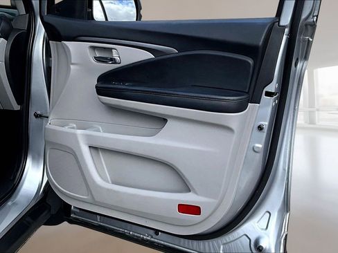 Used 2021 Honda Pilot Special Edition image 28