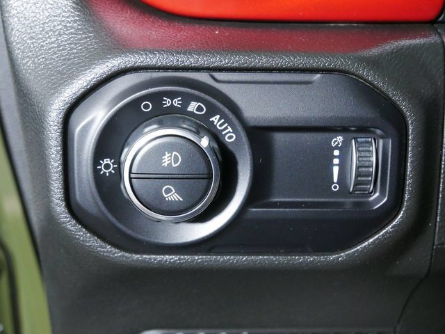 Certified 2023 Jeep Gladiator Rubicon w/ Cold Weather Group AWD/4WD image 25
