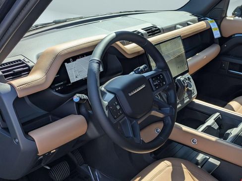 New 2026 Land Rover Defender 110 X-Dynamic SE AWD/4WD image 13
