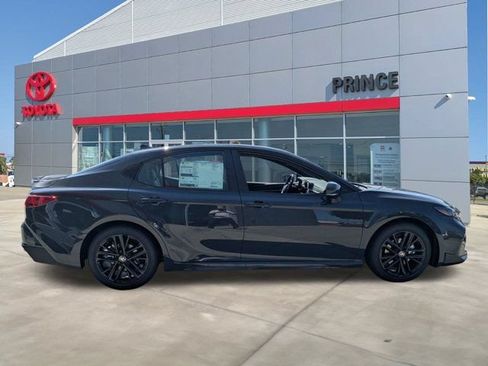 New 2026 Toyota Camry SE FWD image 4