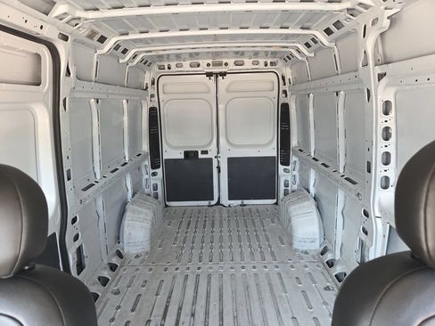 Used 2023 RAM ProMaster 2500 FWD image 36