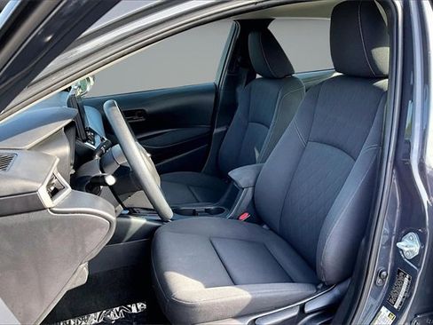 Used 2023 Toyota Corolla LE image 21