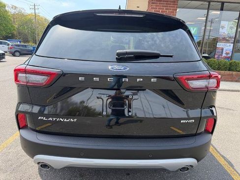 Certified 2025 Ford Escape Platinum AWD/4WD image 3