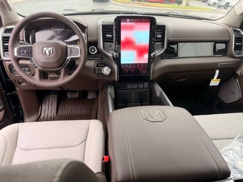 New 2026 RAM 1500 Laramie AWD/4WD image 19