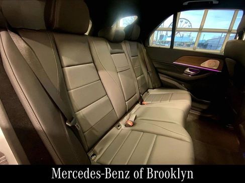 Used 2025 Mercedes-Benz GLE 450 4MATIC image 23