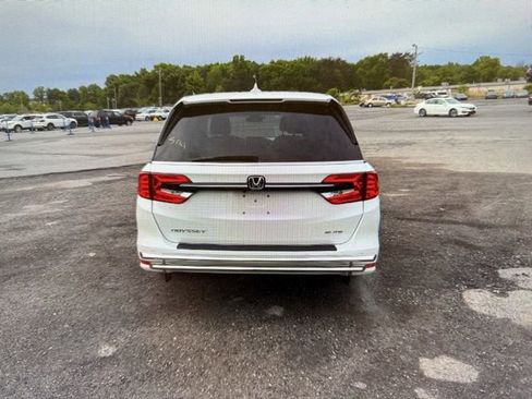 Used 2022 Honda Odyssey Elite image 25