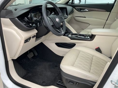 Used 2023 Buick Envision Avenir AWD/4WD image 2