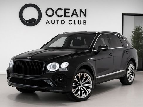 Used 2023 Bentley Bentayga Extended Wheelbase image 2